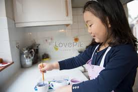 مجموعتنا الكبيرة من الألعاب النسائية مناسبة للفتيات من كل الأعمار. Lovepik ØµÙˆØ±Ø© Jpg 501459061 Id ØµÙˆØ±Ø© ÙÙˆØªÙˆØºØ±Ø§ÙÙŠØ© Ø¨Ø­Ø« ØµÙˆØ± ÙØªØ§Ø© ØµØºÙŠØ±Ø© ØªØ±Ø³Ù… ÙÙŠ Ø§Ù„Ù…Ø·Ø¨Ø®