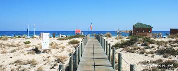 Praia da Terra Estreita em Santa Luzia, Tavira • Portugal