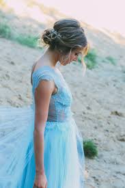 Wenn sie eine andere farbe für ihr hochzeitskleid bevorzugen, entscheiden sie sich für ein blaues. Ein Blaues Brautkleid