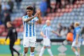 Latest on huddersfield town forward juninho bacuna including news, stats, videos, highlights and more on espn. Juninho Bacuna Determined To Show What He Can Do When Huddersfield Town Visit Tottenham Hotspur Yorkshirelive