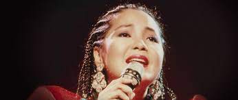 Teresa teng & miyako harumi osaka shigure. Teresa Teng An Asian Idol Loved In Japan Nippon Com