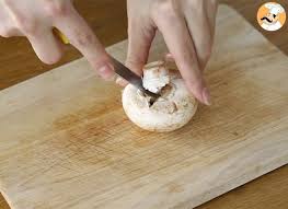 Champignons Aux œufs De Caille Recette Ptitchef Recette Oeufs De Caille Recette Oeuf Recette