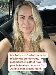 Regina Nolan's Instagram, Twitter & Facebook