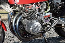 アゲイン cb400four ホンダ cb400four プロが造るカスタム バイクブロス マガジンズ カスタムバイク カフェレーサー ホンダ