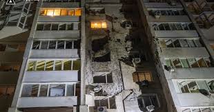 Russia-Ukraine War: Escalating Strikes and Global Impact