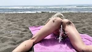 Best Summer Outdoor Masturbation and Squirting Orgasm: Amateur Amateur Porn