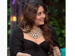 Pregnant Kareena Kapoor On Koffee With Karan And She Slays In Black Boldsky Com From an exciting combination of guests to all the rapid fires, 'koffee with karan' has it all. pregnant kareena kapoor on koffee with