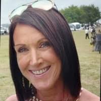 Joanna Mcpherson's Instagram, Twitter & Facebook