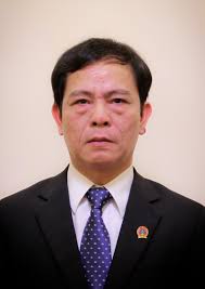 Lãnh đạo tòa án