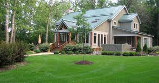 Organic lawn care programs offer chemical free products that will keep your lawn green and lush. Our System Purelawn Cincinnati Dayton Organic Lawn Care Service