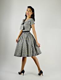 Vintage 50s Dress 50s Day Dress Black And Gold Cotton Swing Dress Retro Dress 50s Housewife Dress Secr Cotton Swing Dress Vintage Dresses 50s 50s Dresses