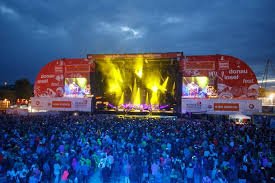 Donauinselfest in german pronunciations with meanings, synonyms, antonyms, translations, sentences and more. Donauinselfest 2019 Alle Infos Inkl Programm Und Ubersichtsplan Viennainside At