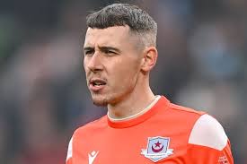 Drogheda United's American goalkeeper Luke Dennison now flying in training  after initial jet lag