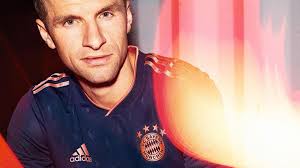 Fc bayern trikot 21/22 kaufen. Fc Bayern Munchen Stellt Neues Champions League Trikot Vor Eurosport