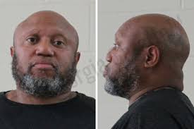 Edward Ward : https://thegeorgiagazette.com/houston/edward-ward-3/