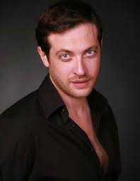 Родители приехали из провинции перед олимпиадой 1980 года, чтобы строить олимпийские объекты. Kirill Safonov Biografiya Informaciya Lichnaya Zhizn Foto Video