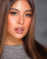 morning glam for @alloutsundays7 💎