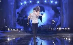 Antonella clerici mette in imbarazzo eli.→ #antonella clerici; Ormai Non Si Nascondono Piu Elisa Isoardi E Raimondo Todaro Fanno Faville A Ballando Con Le Stelle Il Tempo