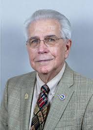 Lee Sowell's Instagram, Twitter & Facebook