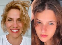 Rafaela Mandelli celebra os 17 anos de Catarina, sua filha com Marcelo  Serrado