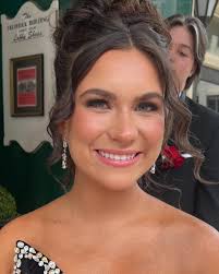 Makeup by Leslie Midkiff