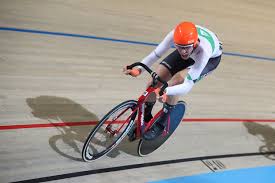De nederlandse wielrenner van beat cycling is bestraft, omdat hij volgens de uci met een illegaal aerostuur reed. Jan Willem Van Schip Knwu