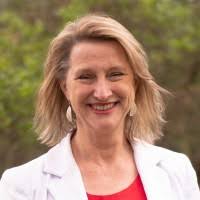 600+ "Vicki Ward" profiles