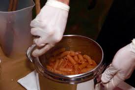 Mettere l'olio e il burro nella pentola a pressione e accendere il fuoco. Ricetta Perfetta Pasta E Pentola A Pressione Di Davide Scabin
