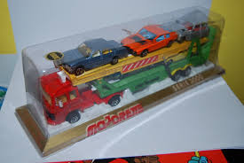 Majorette Serie 3000 Saviem Porte Voitures Neuf Sous Blister 1980 Le Meme Que Celui Offert Pour Mes 8 Ans Voitures Neuves Voiture