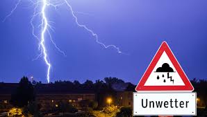 Gewitterfront rollt über deutschland hinweg +++. Wetter In Deutschland Erste Sommerhitze Doch Dann Kommt Die Gewitter Front Bunte De