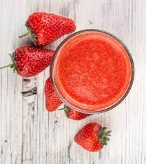 The use of onion juice for hair growth might have become a popular trend for those seeking a remedy for unexplained hair loss.onion juice, quite simply, is pressed from the onion plant, which comes in a variety of species in the allium genus. Top 10 Juices That Help Further Hair Growth