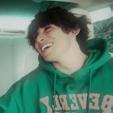 Ian Carrington's Instagram, Twitter & Facebook