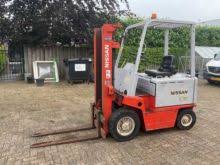 Nissan PE80Y Forklift