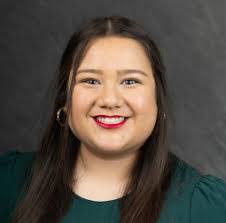 Ashley Aleshire's Instagram, Twitter & Facebook