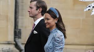 Mai bei bestem wetter in der st. Royale Hochzeit Gaste Sind Am Schloss Windsor Angekommen Promiflash De