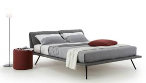 Letto in legno con testiera imbottita michiko, struttura in noce naturale o grigio. Idee Letto Matrimoniale Misure E Stili Diotti Com