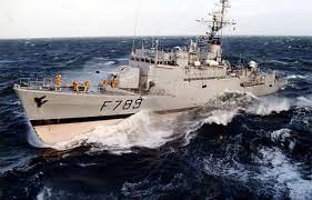 La marine nationale compte près de 39 000 marins dont 5 000 marins de réserve soit près de 13% de son effectif global. Marine Nationale Huit Patrouilleurs Desarmes D Ici 2020