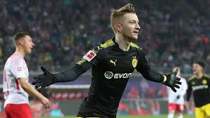 Marco reus & robert lewandowski. Marco Reus Erhalt Beim Bvb Rentenvertrag Verlangerung Bis 2023 Stern De