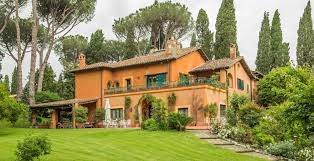 chic une villa neo rustique dans le parc regional de l appia antica a rome villa villa de luxe rustique