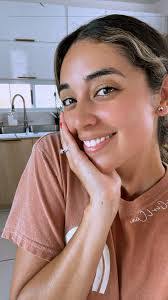 Annie Rivera's Instagram, Twitter & Facebook