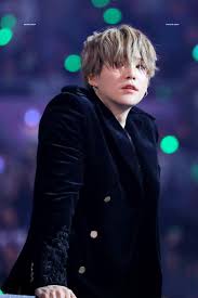 Suga reveals how bts overcomes language barriers with their international fans this is important to army worldwide. Outro On Twitter Hd 191204 ë°©íƒ„ì†Œë…„ë‹¨ Bts Bts Twt ìŠˆê°€ Suga ë¯¼ìœ¤ê¸°