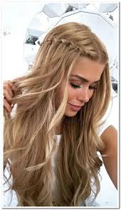 Beautiful prom hairstyles 2020 long blonde hair source. Pretty Easy Prom Hairstyles For Long Hair Prom Long Hair Ideas Popular Haircuts