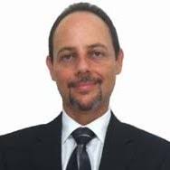 100+ perfiles de «Faria»