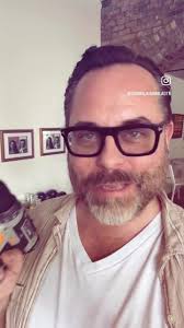 Paint your walls with a feather duster