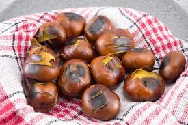 Avete mai provato a cuocere l'insalata?!? Caldarroste In Padella Ricetta Di Fidelity Cucina