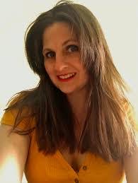 Tracy Bauer's Instagram, Twitter & Facebook