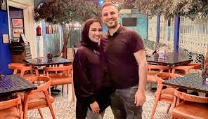 Foto.orang.paling ganteng tampan.di.bandung home facebook / cowok cowok tampan home facebook. Dinikahi Pria Ganteng Asal Yaman Perempuan Asal Bandung Ini Ketemu Jodohnya Di Minimarket 2021 Viral Idnpos