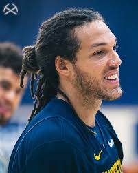 Left Aaron Gordon, Denver Nuggets (NBA) and right Aaron Judge, New York  Yankees captain (MLB). Judge never met his birth parents. He was adopted a  few days old. It's worth mentioning that