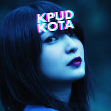 Happy birthday to Maya Yoshioka, we wish you all the best for your future!  She was a member of the voice actor unit "Twinkle ☆ Girls" from November  2014 to May 2017.