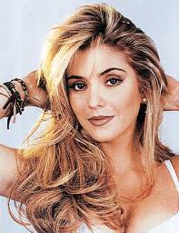 Who is Daniela Castro dating? Daniela Castro boyfriend, husband